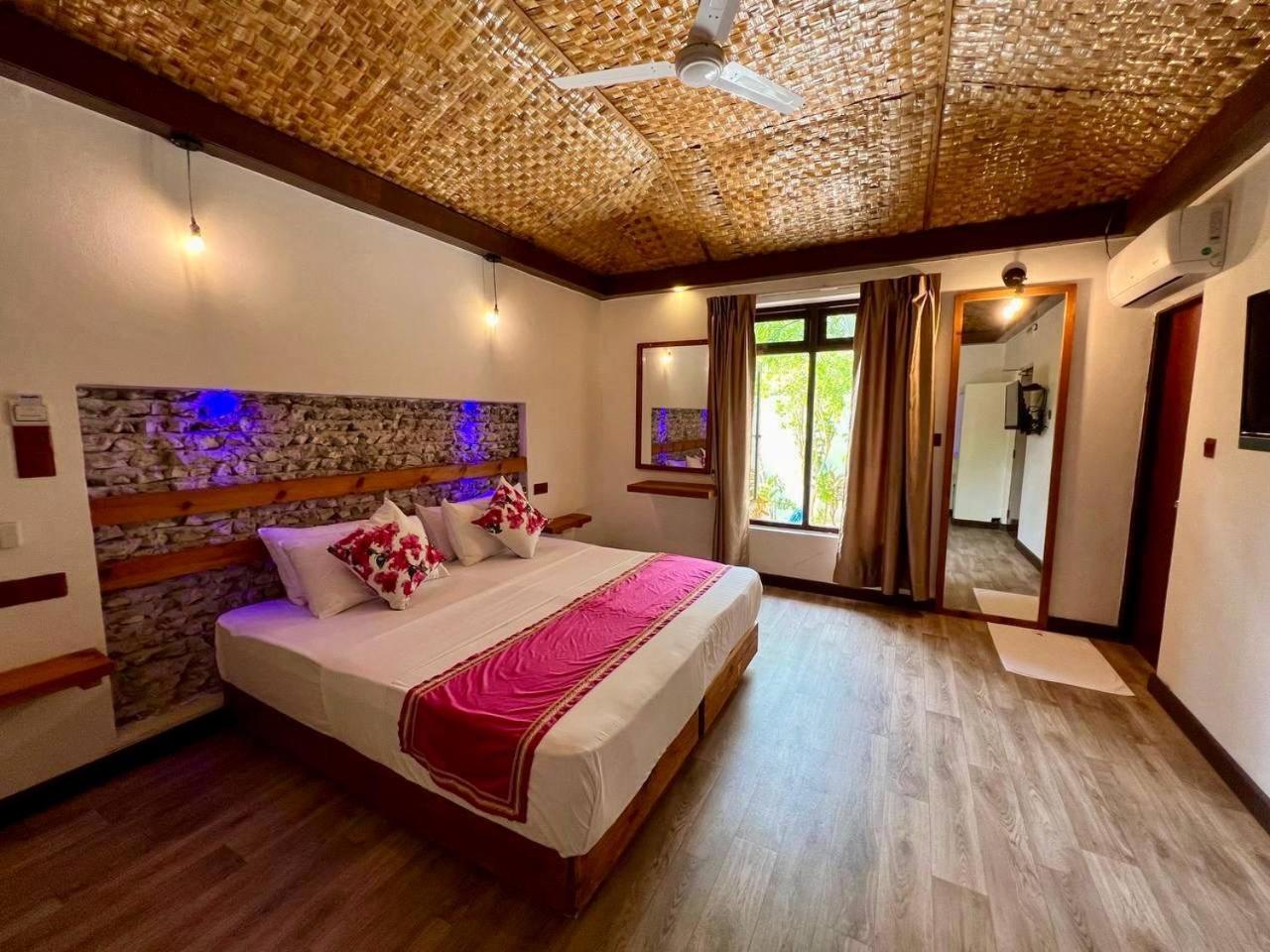 Bougan Villea Retreat Бодуфолуду Экстерьер фото