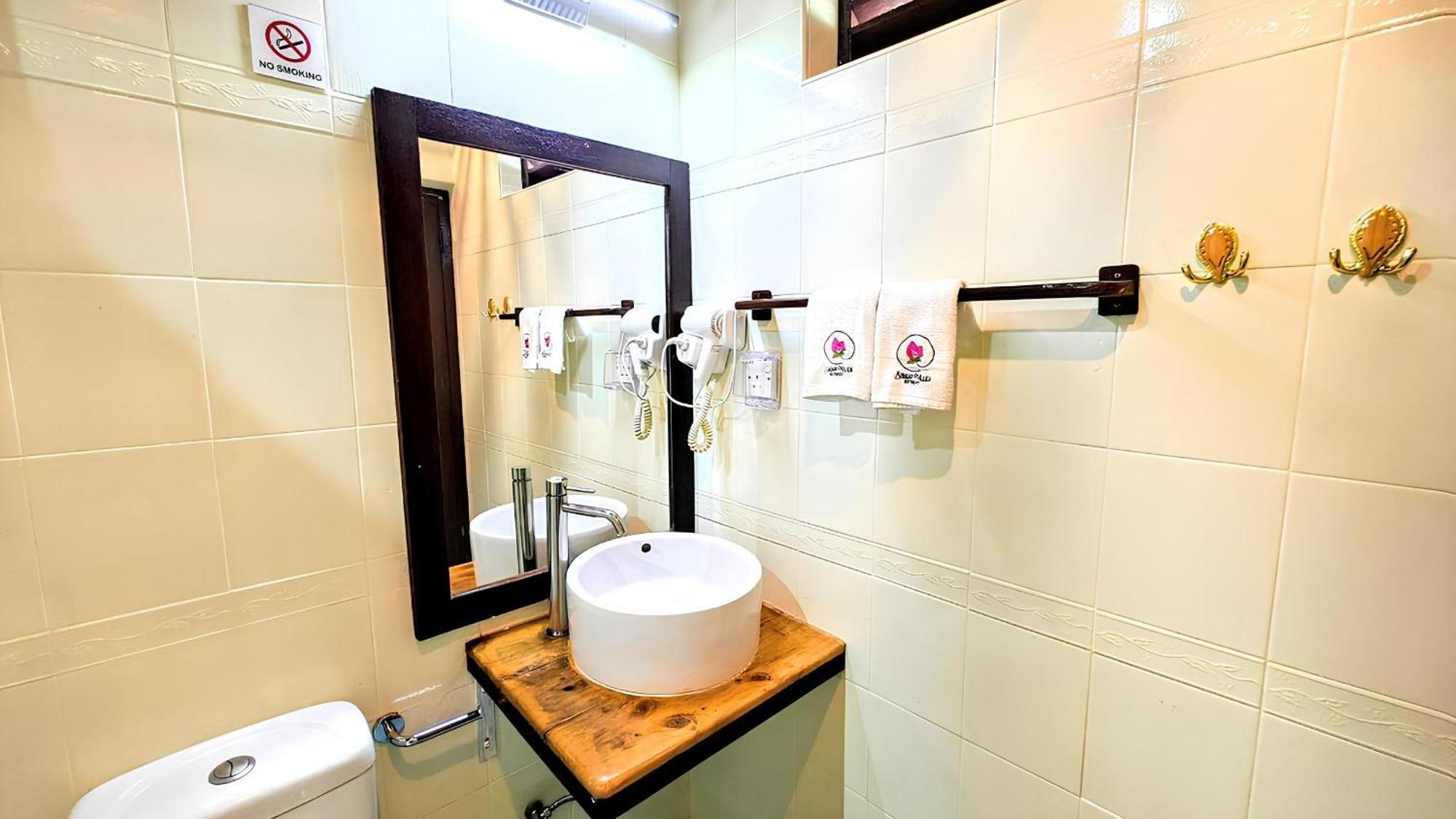 Bougan Villea Retreat Бодуфолуду Экстерьер фото
